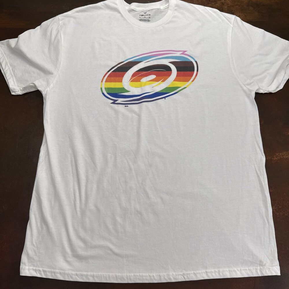 Fanatics Men's NHL Carolina Hurricanes Hockey T-Shirt Sportswear casual size XL